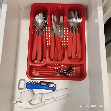 Apartamento novo a 350 m da praia das Toninhas em Ubatuba - 2 dormitórios sendo 1 suite, piscina, varanda gourmet com churrasqueira, ar condicionado, cozinha completa, garagem privativa-2